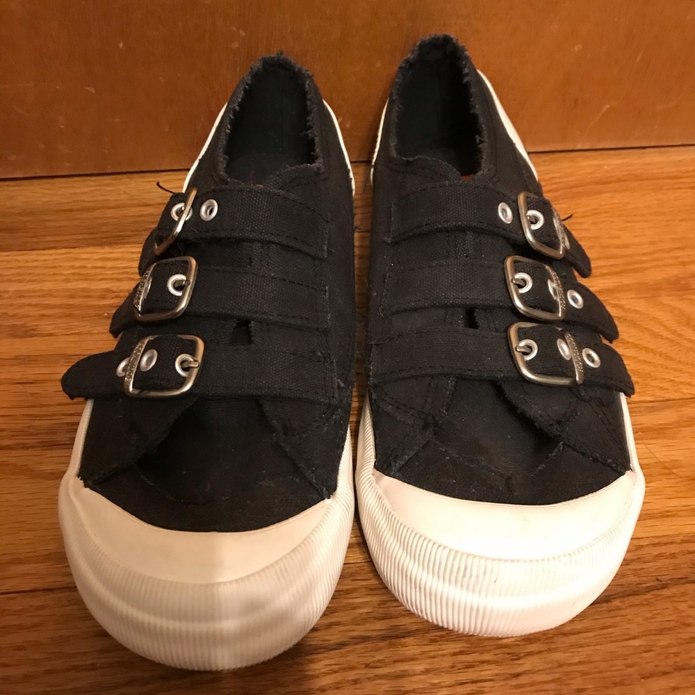 Brand new rocket dog shoes